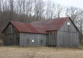 An image of a farm along the Bay View Trail